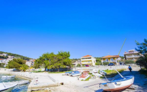 Отель Apartments Alen  Трогир
